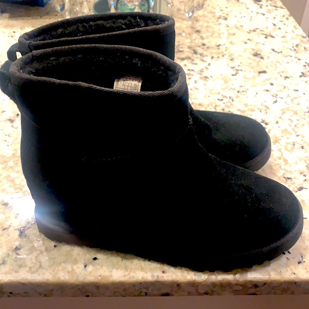 Ugg